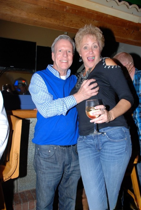 Mature lady Tracy Lick introduces her swinging friends at a party 78238593