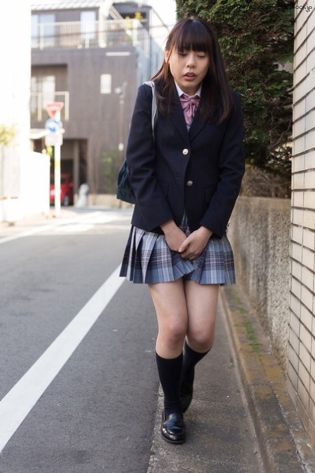 Super horny Asian schoolgirl hikes her uniform to use two vibrators to orgasm 62893426