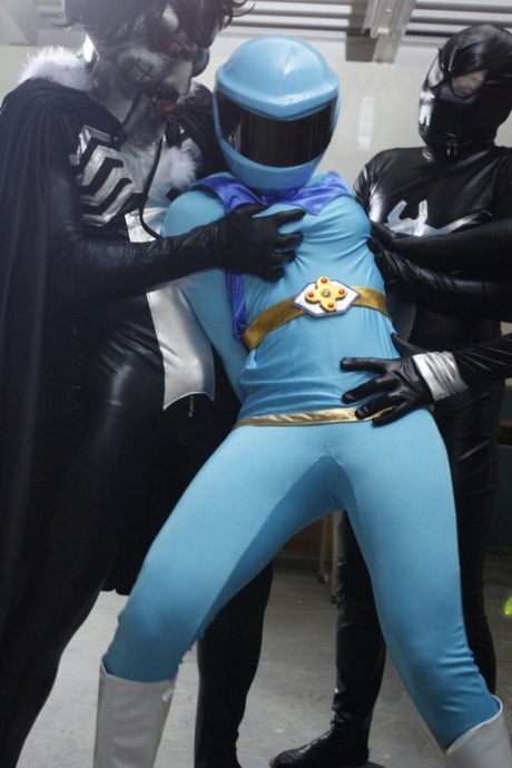 Japanese cosplayer Sentai Brave is masturbated by a bunch people 56186410