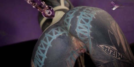 Tattooed girl Anuskatzz fingers and toys her pussy as well as her asshole 94073312