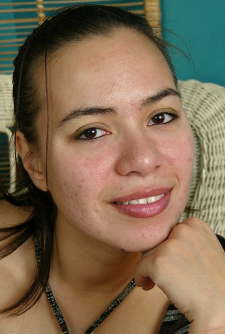 Neat Asian amateur Lin gets extremely wet right between her legs 73596200