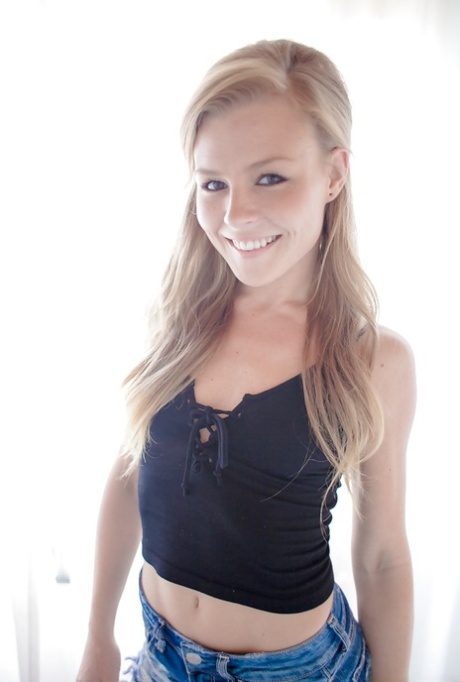 Tiny solo girl Nicole Clitman lets well used asshole free from cutoff shorts 38207403