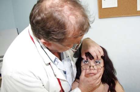 Chubby Mature enjoys her cunt being violated at the OBGYN's office 38120337